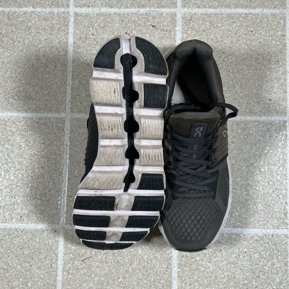 On Cloud Running Shoes for Women - Olive/Black - Picture 5 of 10